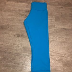 Lululemon crops *reversible!